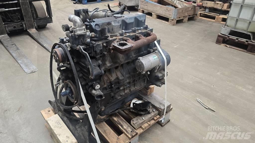Kubota V2403 Silniki