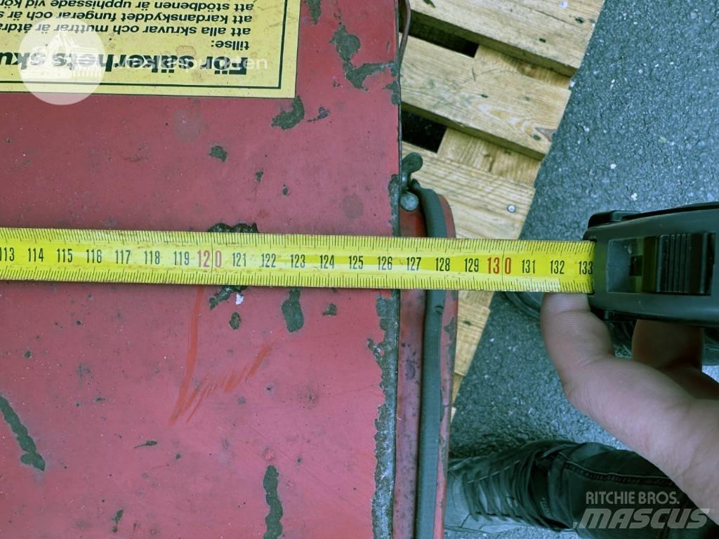 Lundberg SU 1200 Zamiatarki - Zgarniarki - Odśnieżarki