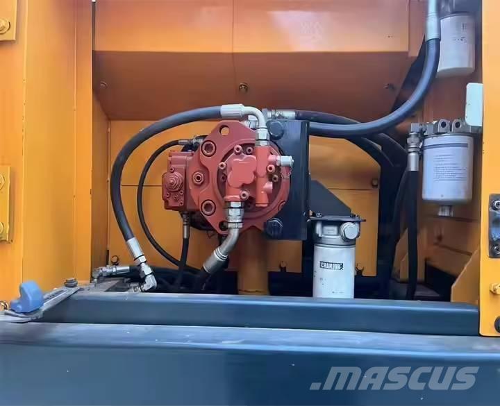 Hyundai R220LC-9S Koparki gąsienicowe