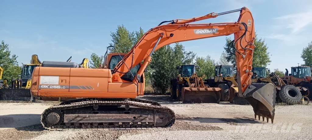 Doosan DX 255 LC Koparki gąsienicowe