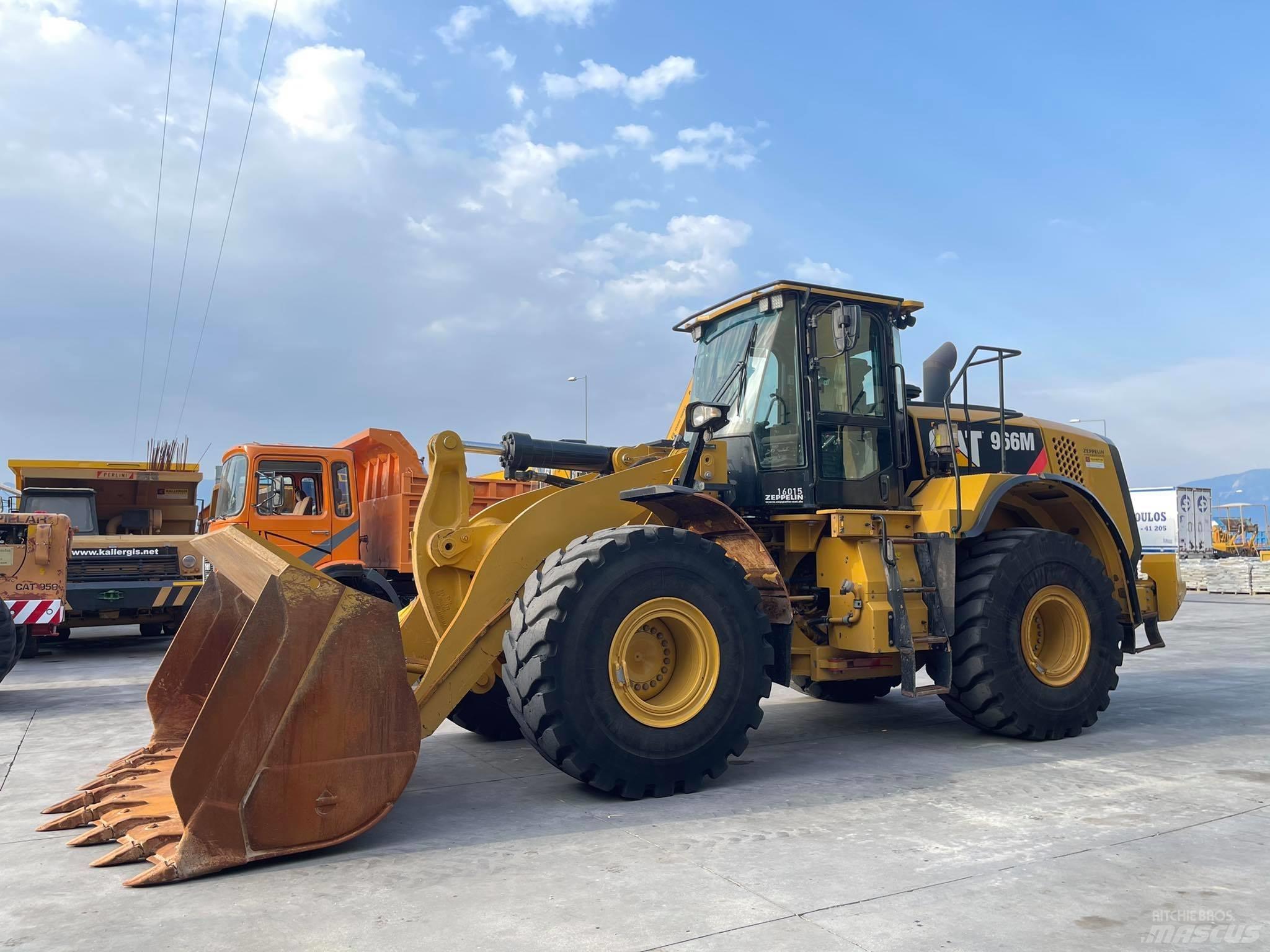 CAT 966M Ładowarki kołowe