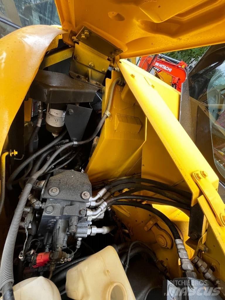 Komatsu PC78US-8 Koparki gąsienicowe