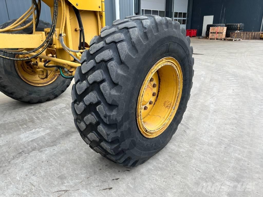 CAT 140H Równiarki
