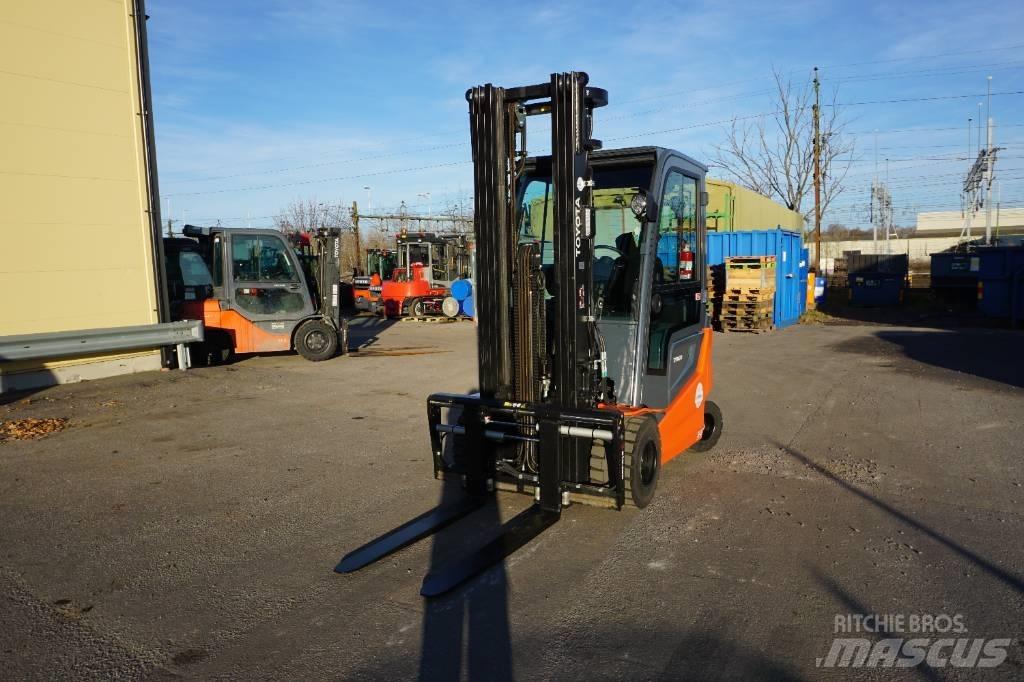 Toyota 9FBM35T Wózki elektryczne