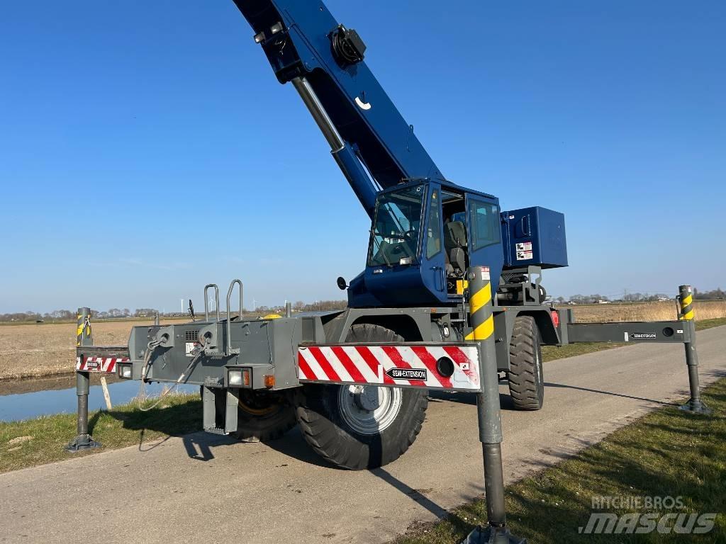Grove RT 540 E Żurawie terenowe