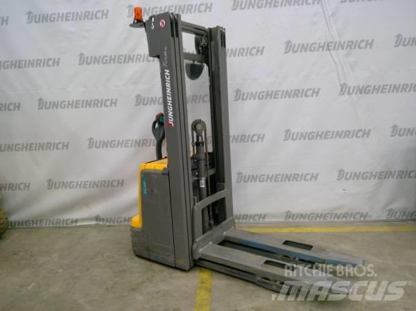 Jungheinrich EJC 216 Wózki widłowe unoszące z dyszlem
