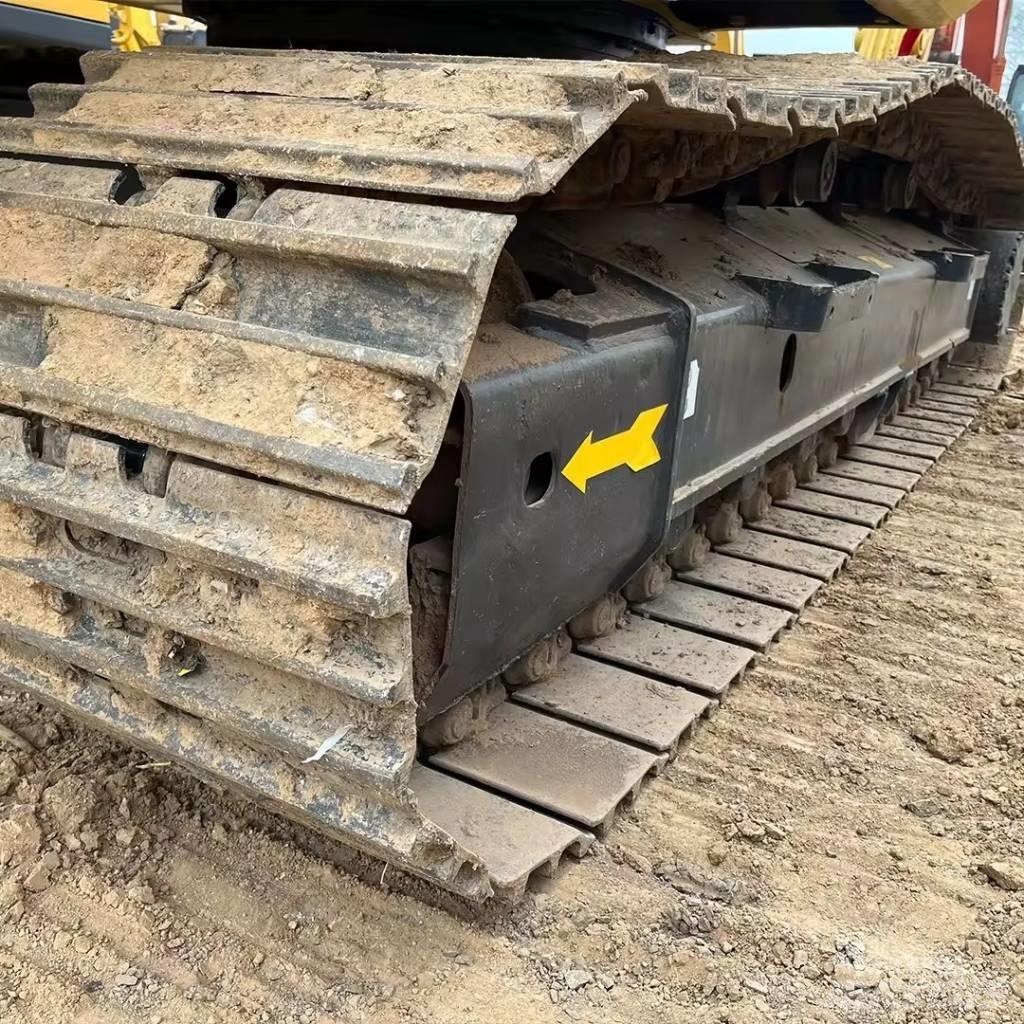 Komatsu PC 220 Koparki gąsienicowe