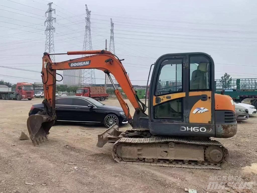 Doosan DH 60 Minikoparki