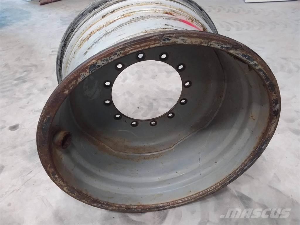 Valmet 921 20x34 Opony, koła i felgi