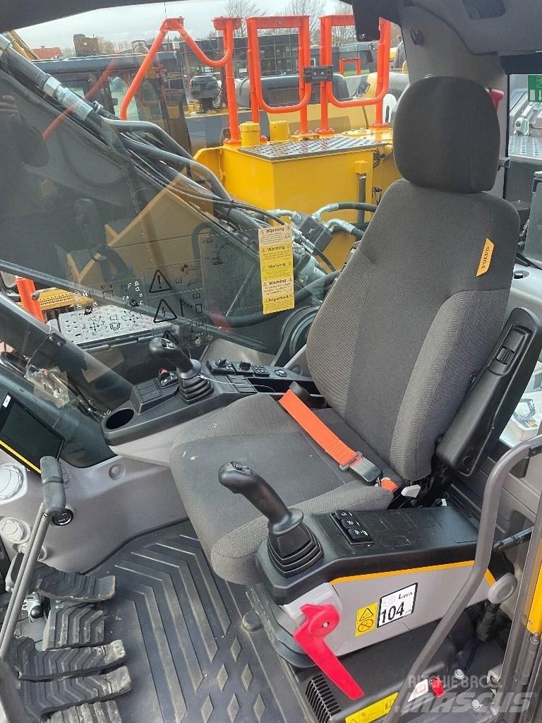 Volvo EC250EL Koparki gąsienicowe