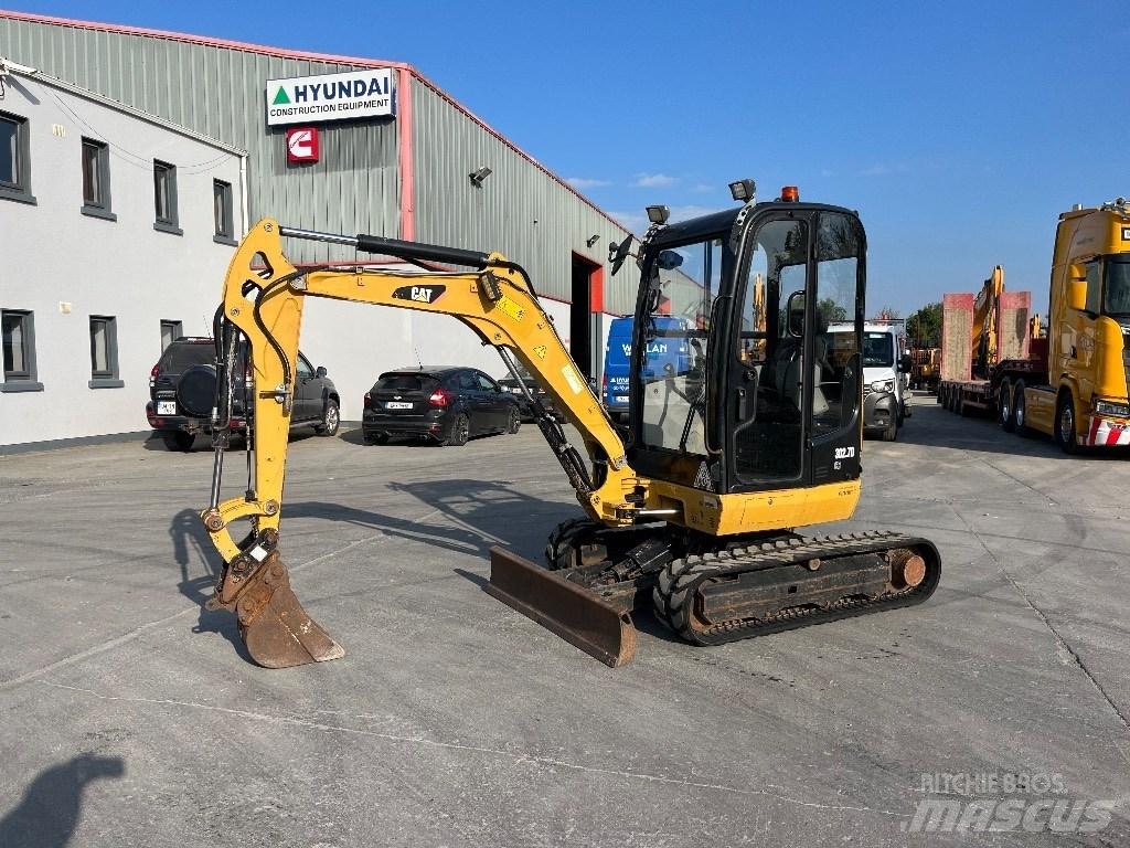 CAT 302.7 D CR Minikoparki