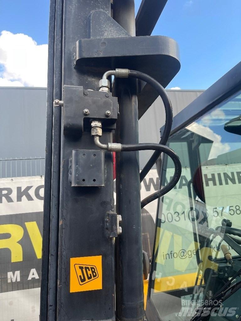 JCB 930 Wózki widłowe terenowe