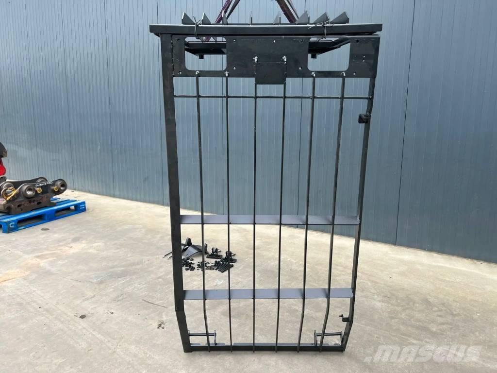 CAT 318C Guard Kabiny i wnętrze