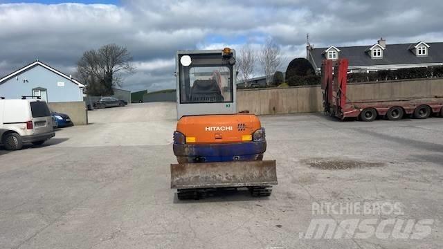 Hitachi EX 30 Minikoparki