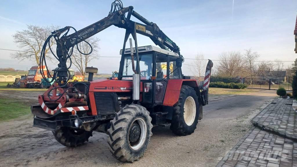 Zetor 12245 Traktory leśne