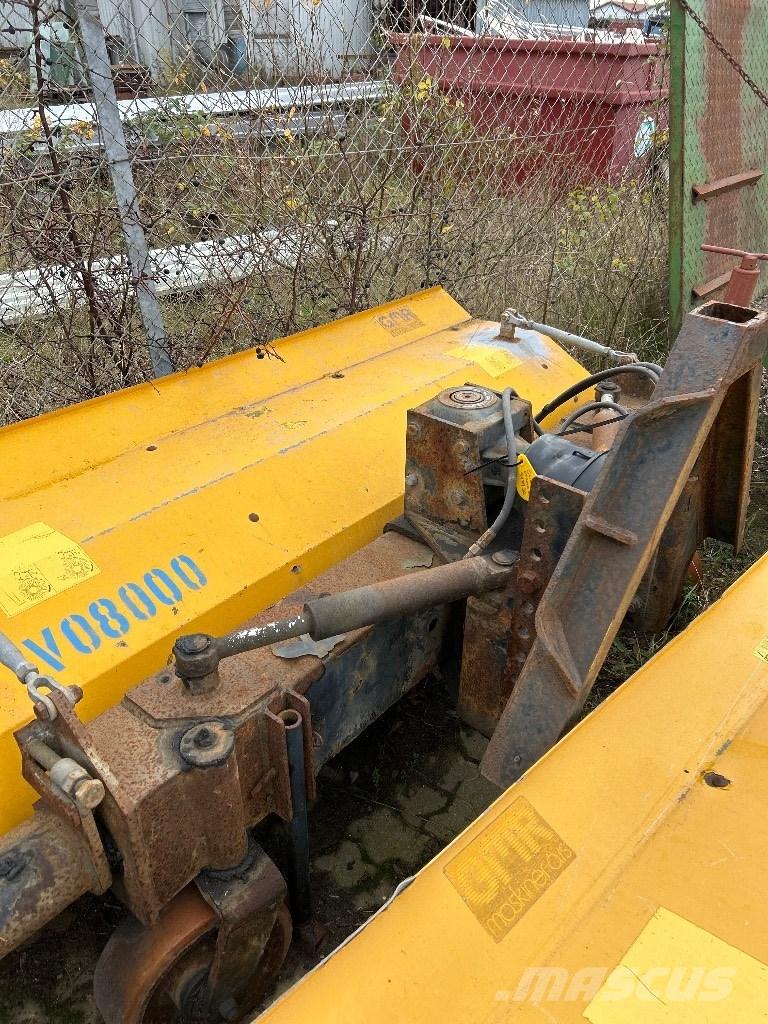 GMR FF2000 SPS Zamiatarki - Zgarniarki - Odśnieżarki