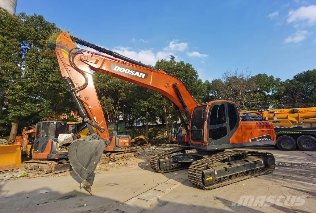 Doosan DX 300 LC Koparki gąsienicowe