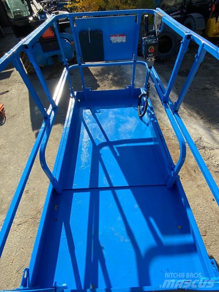Haulotte Compact 12 Podnośniki nożycowe