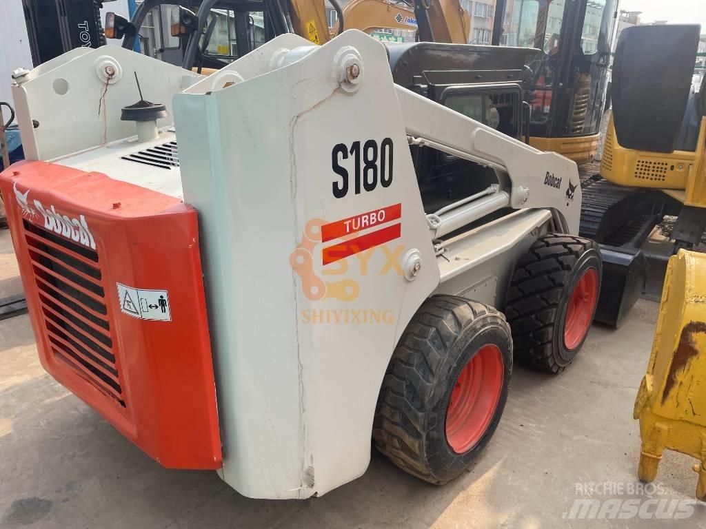 Bobcat S180 Ładowarki burtowe