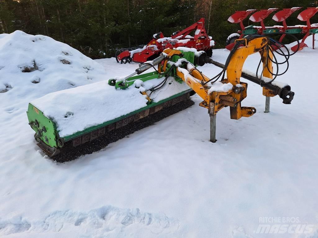 Cabe 250 Kosiarki ze wstępną obróbka paszy