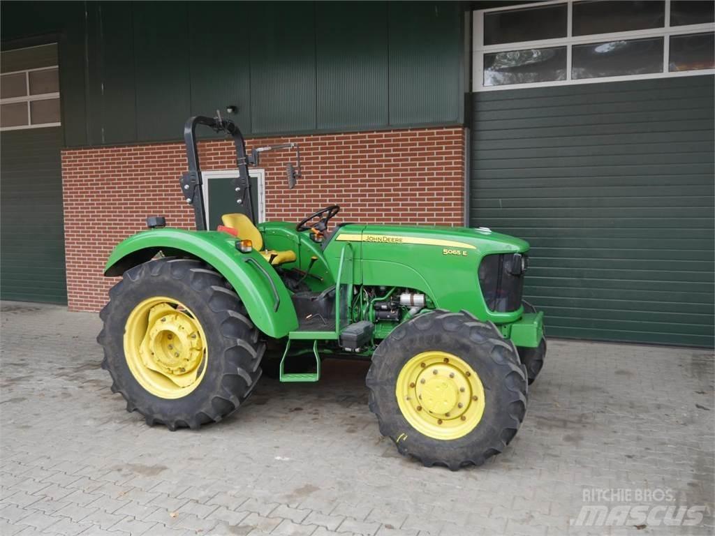 John Deere 5065E Ciągniki rolnicze