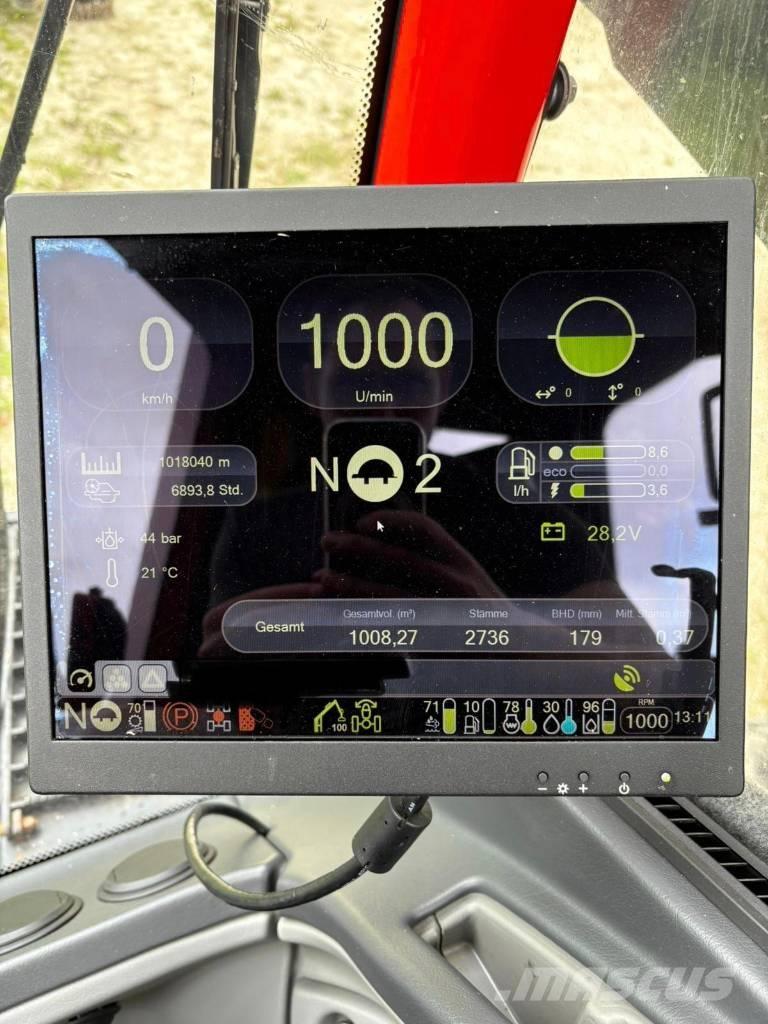 Komatsu 931xc Harwestery