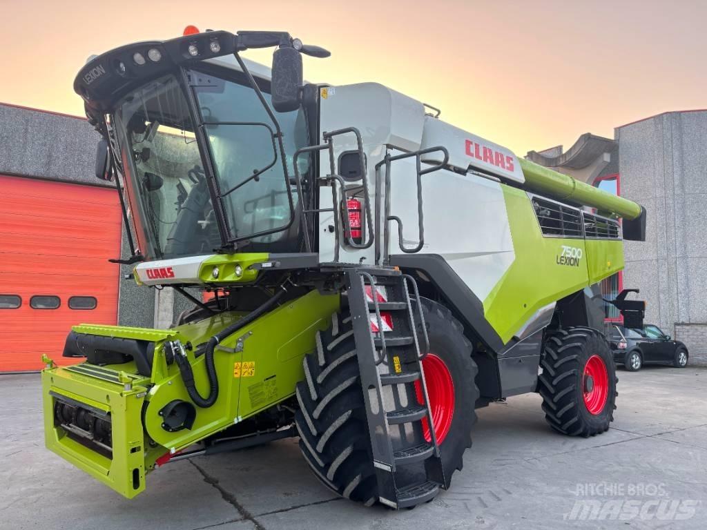 CLAAS Lexion 7500 Kombajny zbożowe