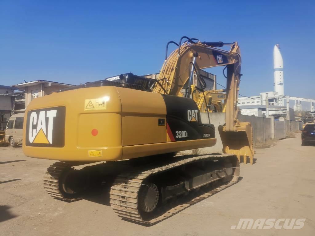 CAT 320 D Koparki gąsienicowe