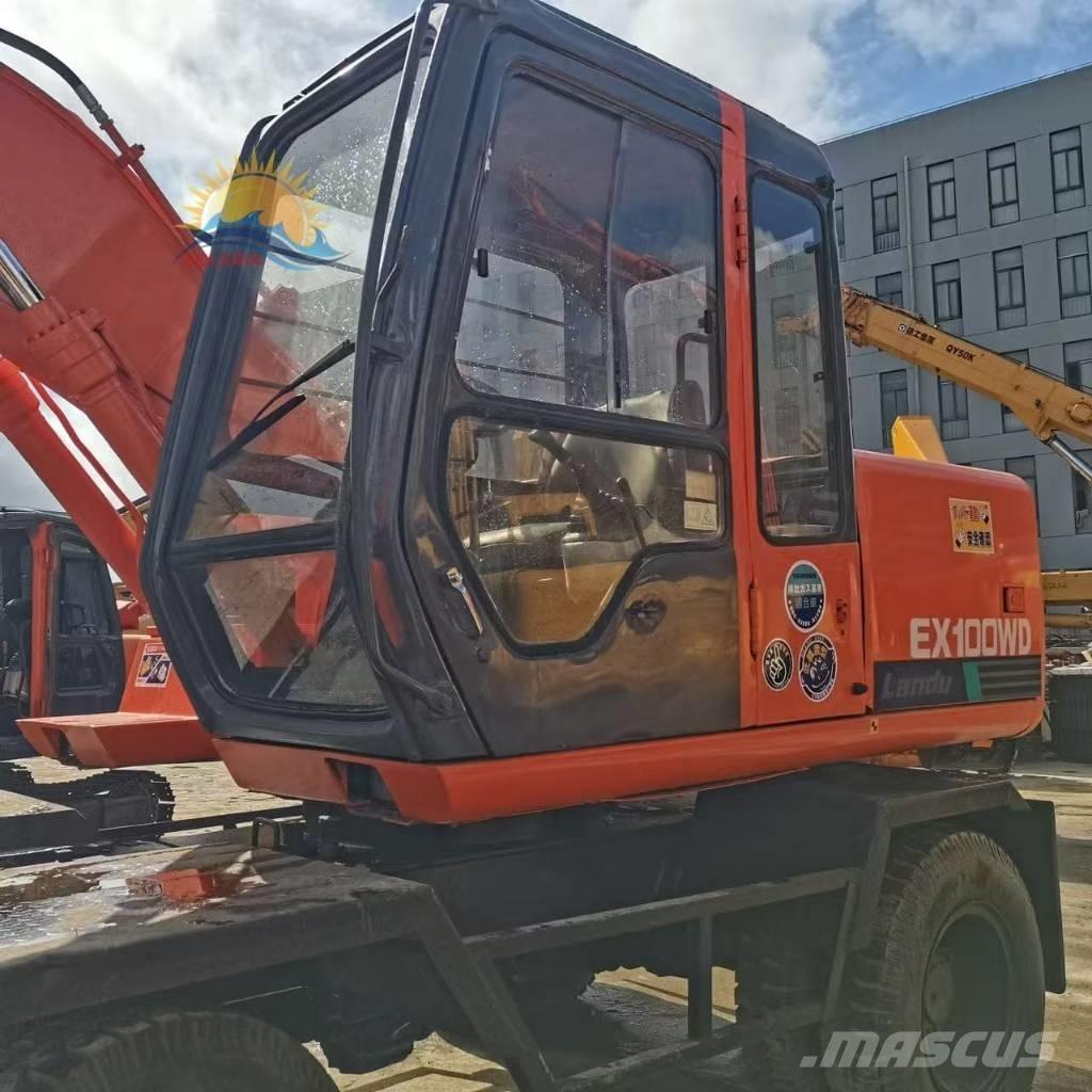 Hitachi EX 100 W D Koparki kołowe