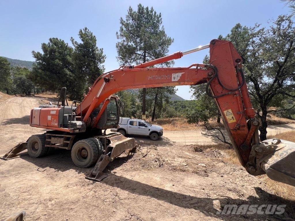Hitachi ZX 210 W Koparki kołowe