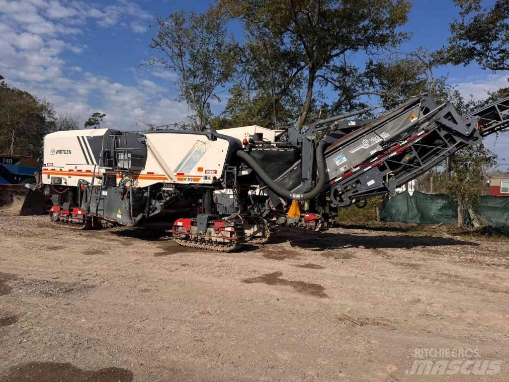 Wirtgen W250 Frezarki do asfaltu