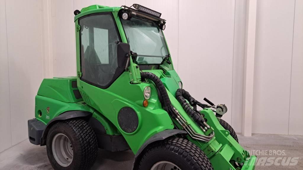 Avant 750 Ładowarki burtowe