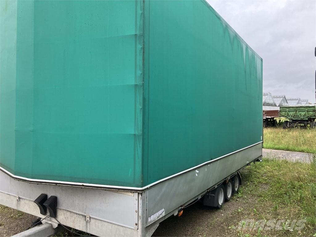  Louven Anhänger Inne przyczepy