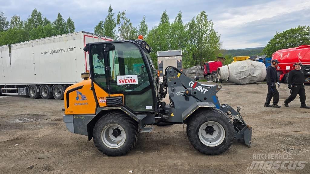 GiANT V 6004 T Miniładowarki