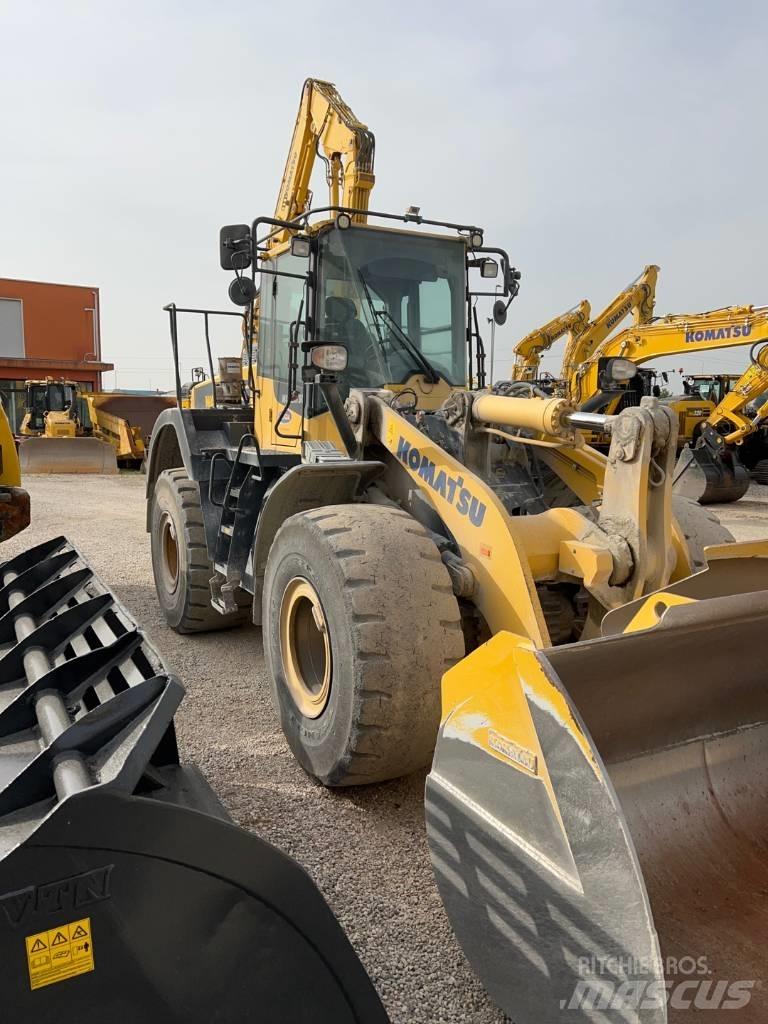 Komatsu WA 380-8 Ładowarki kołowe