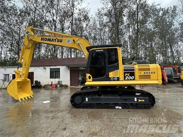 Komatsu pc200-8 Koparki gąsienicowe