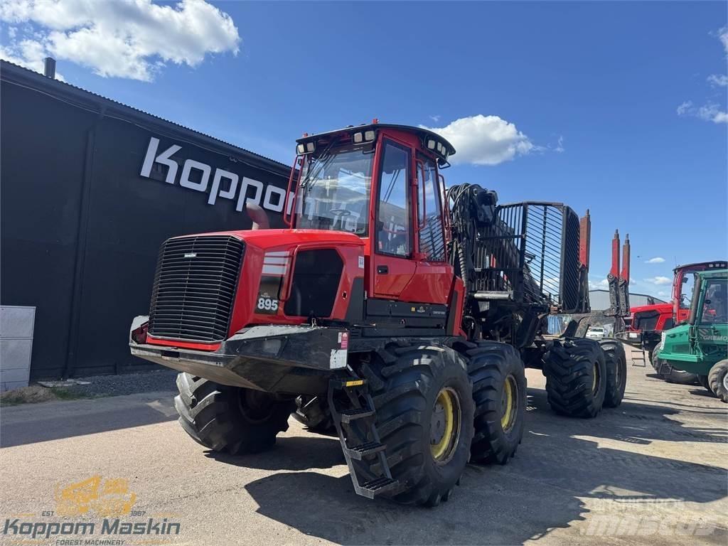 Komatsu 895 Forwardery