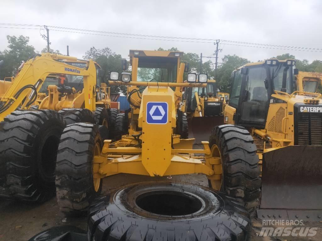 XCMG GR 180 Równiarki