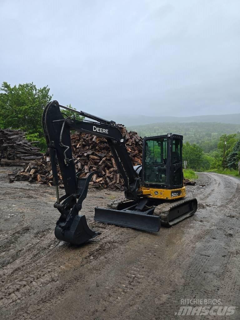 DEERE 50G Minikoparki