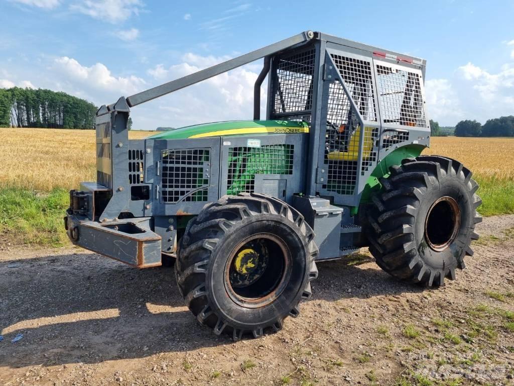 John Deere 5100 M Traktory leśne