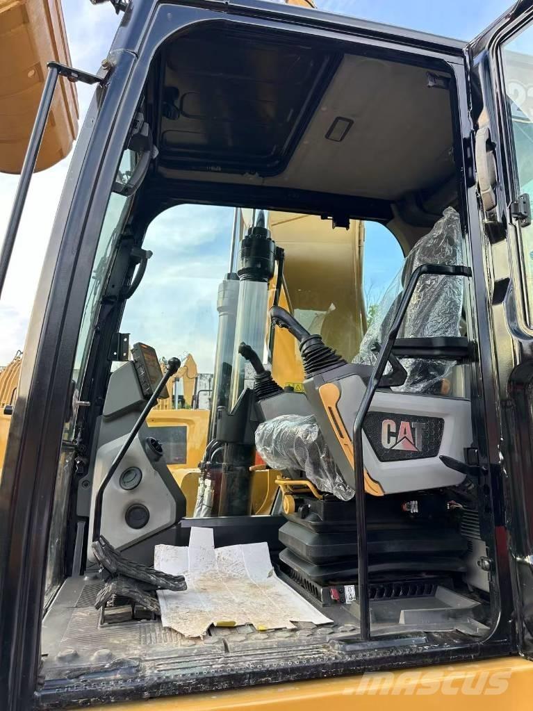 CAT 323 Koparki gąsienicowe