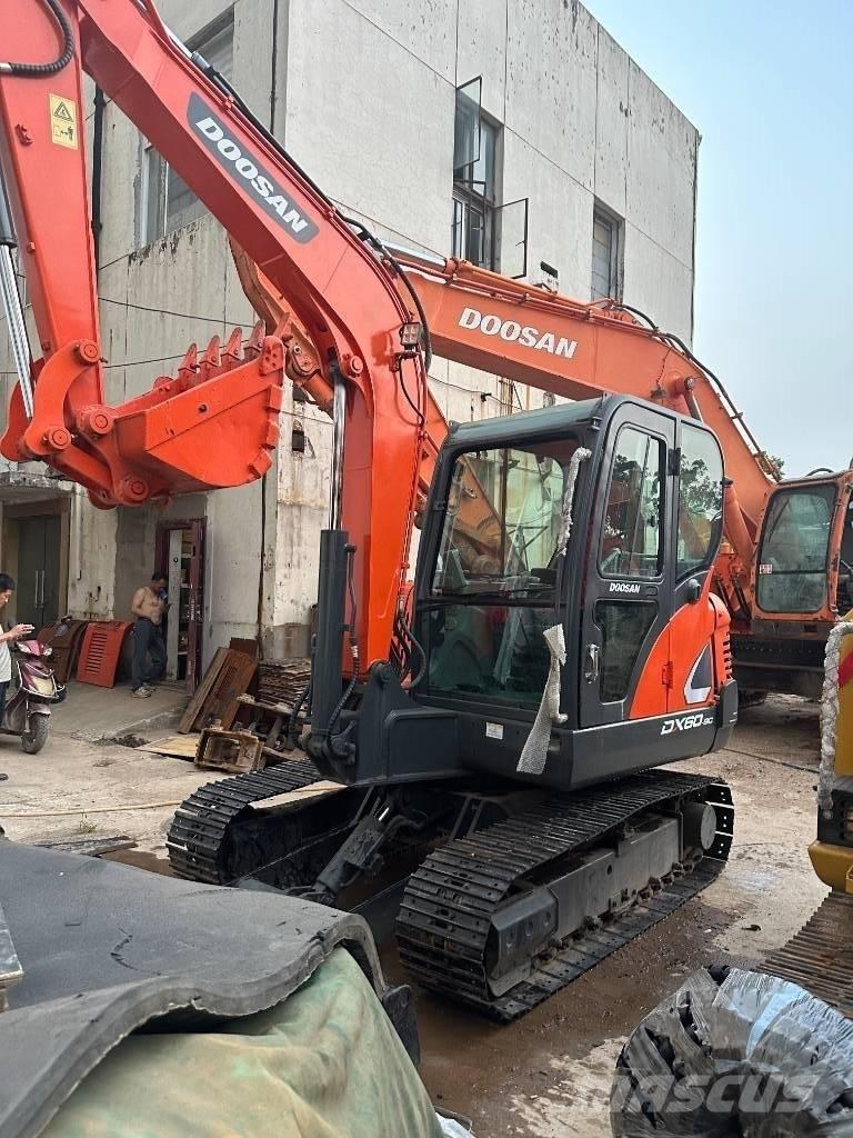 Doosan DX 60 Minikoparki