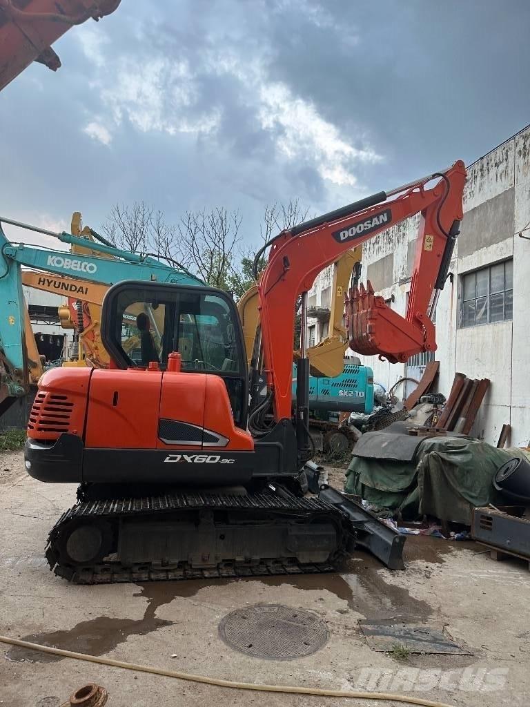 Doosan DX 60 Minikoparki