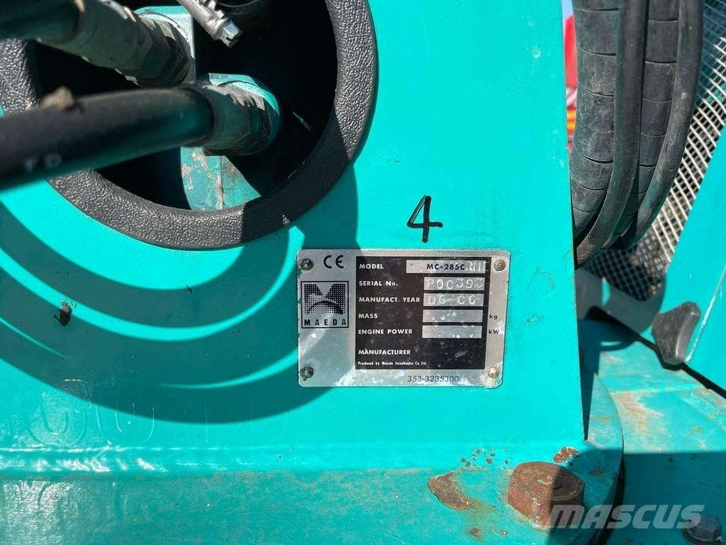 Maeda MC285C RME Żurawie gąsienicowe