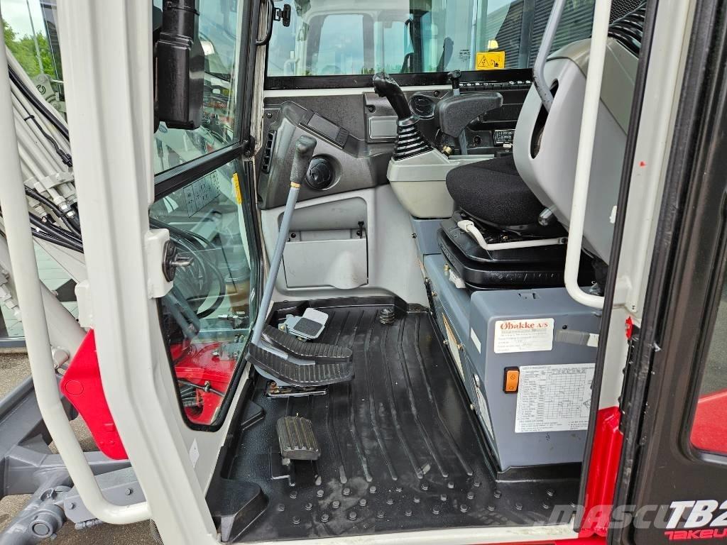 Takeuchi TB 230 Minikoparki