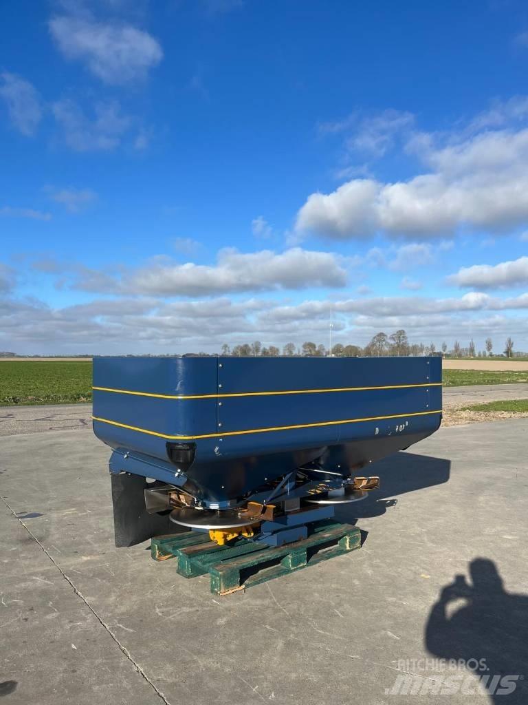 Bogballe L2 Rozrzutnik nawozów mineralnych