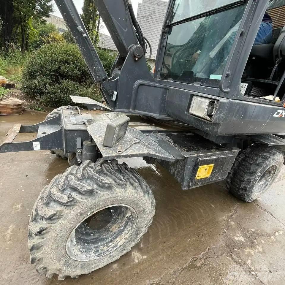 Doosan DX60W Koparki kołowe