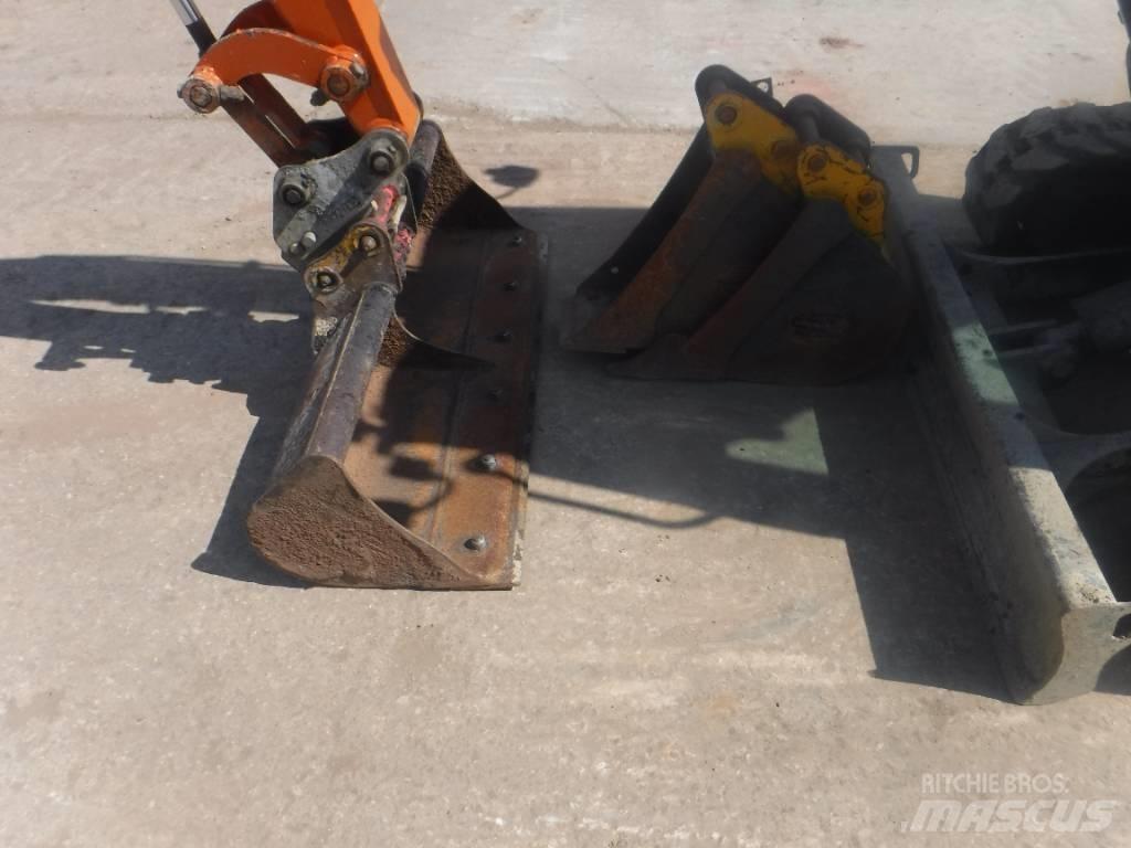 Hitachi ZX 26 U-6 Minikoparki