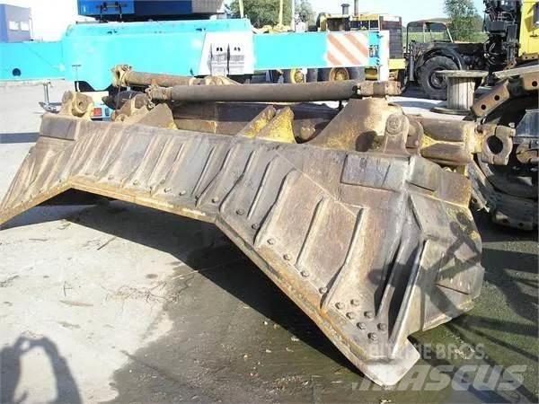 CAT D8N Spycharki gąsienicowe