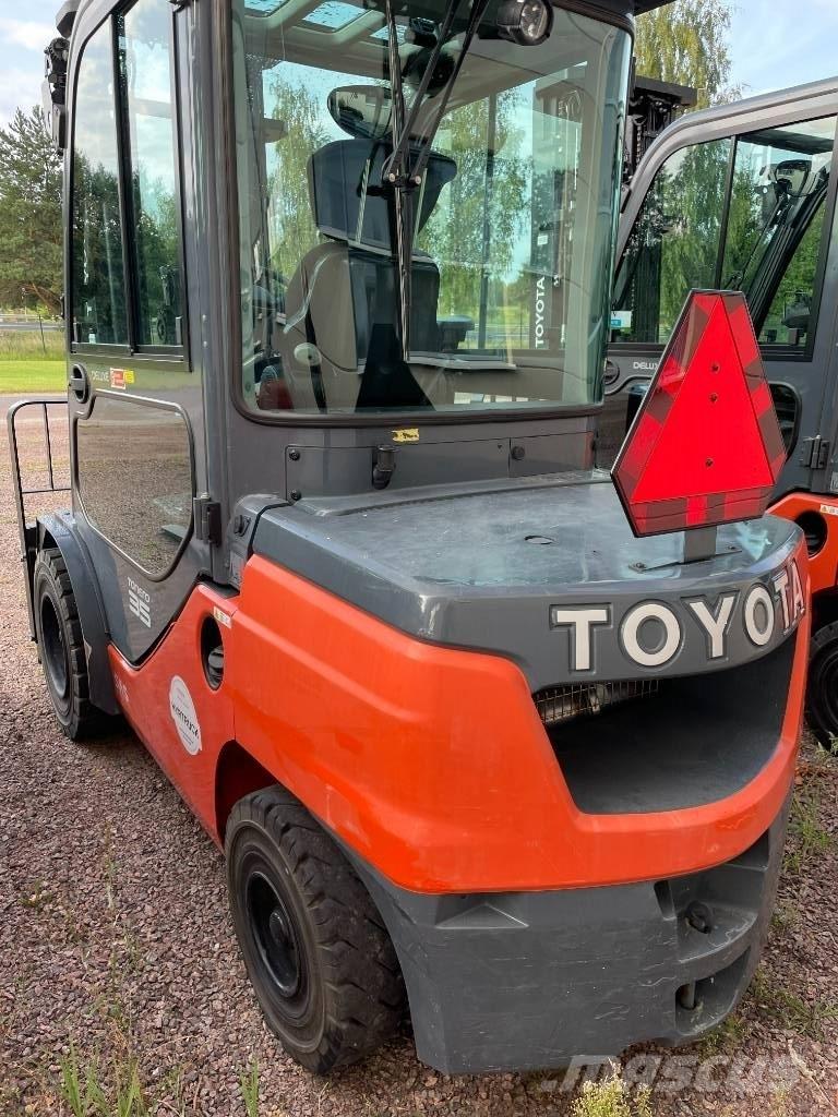 Toyota 52-8FDJF35 Wózki Diesla